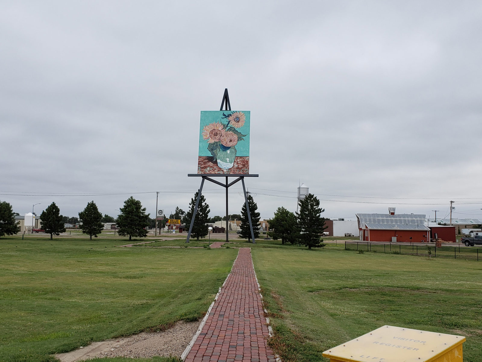 Goodland, Kansas 80-foot tall easel and Van Gogh replica