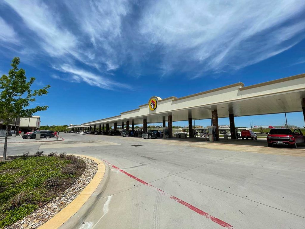 Bucee's The Ultimate RV Travel Stop Leisure Travel Vans