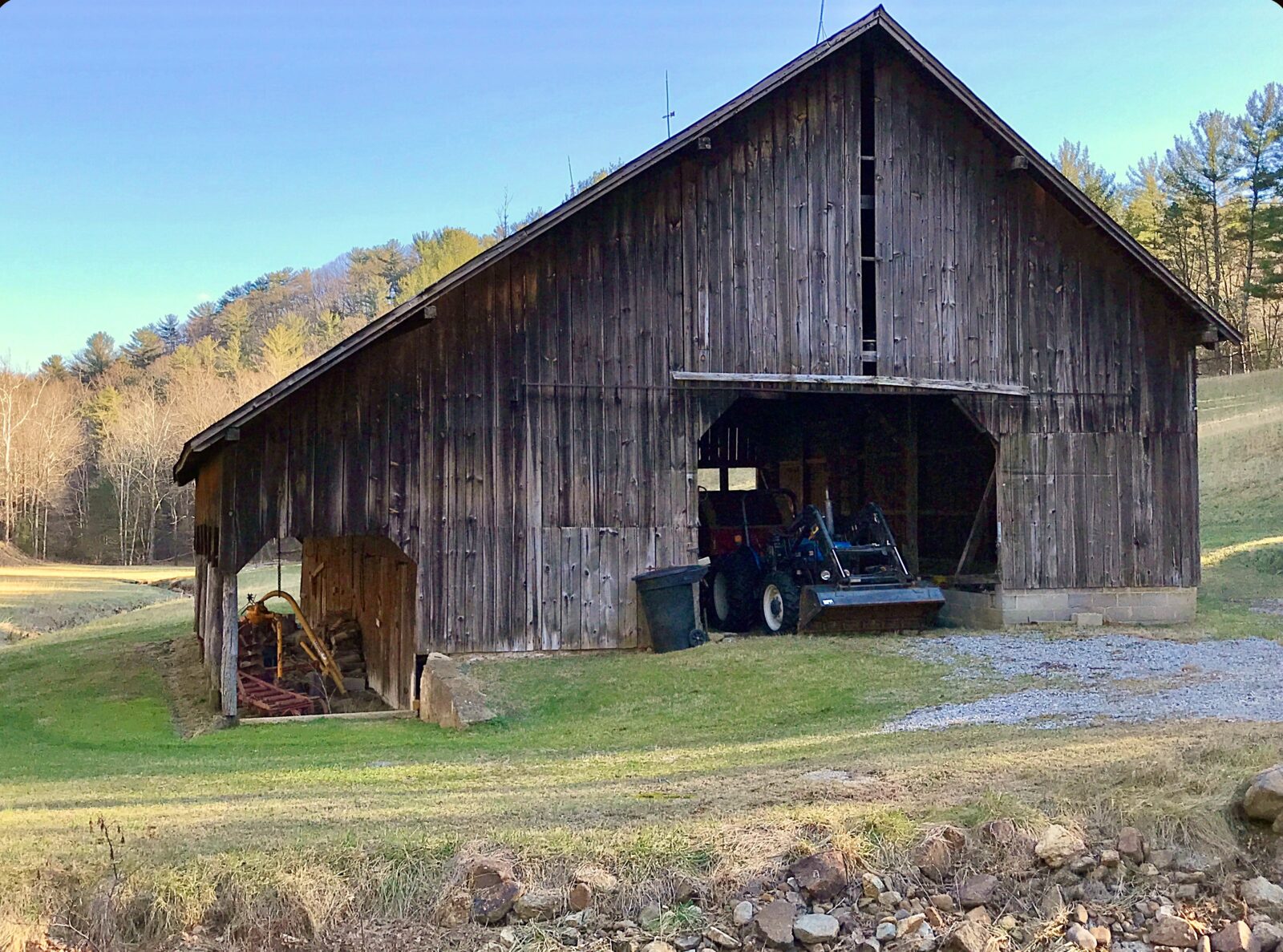 Old barn in the Virginia Countryside