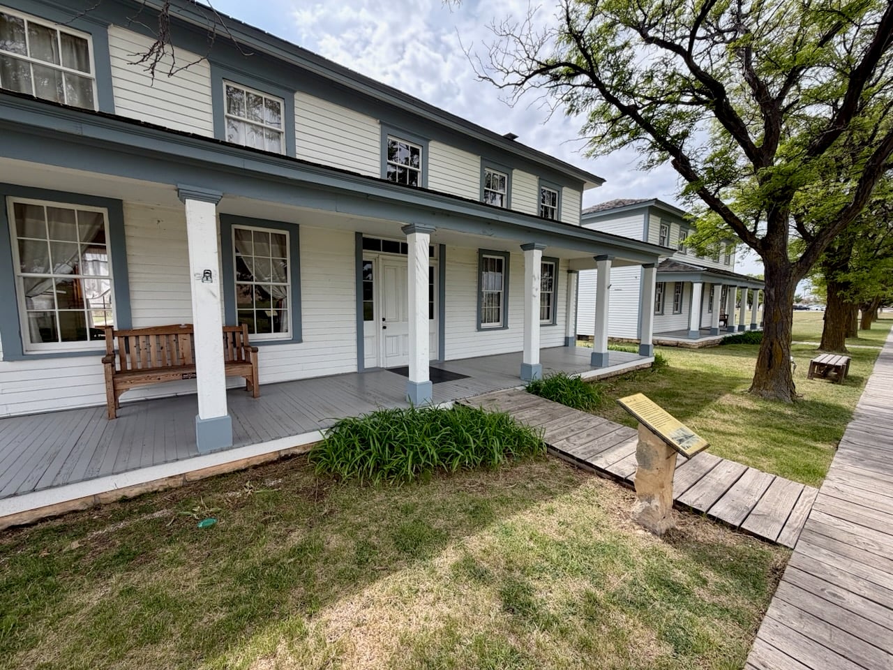 Officers quarters at Fort Hays